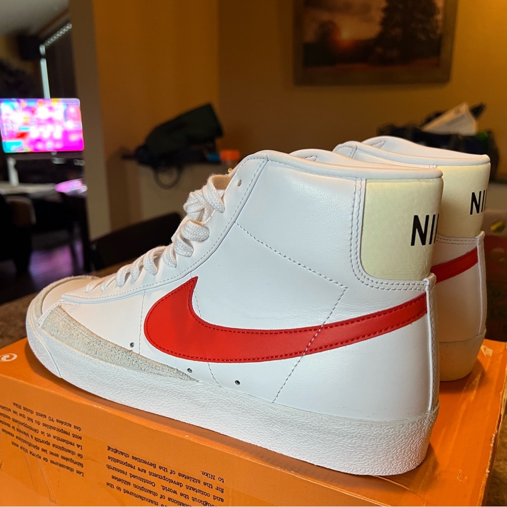 **Sold** BRAND NEW | Nike Blazer Mid ‘77